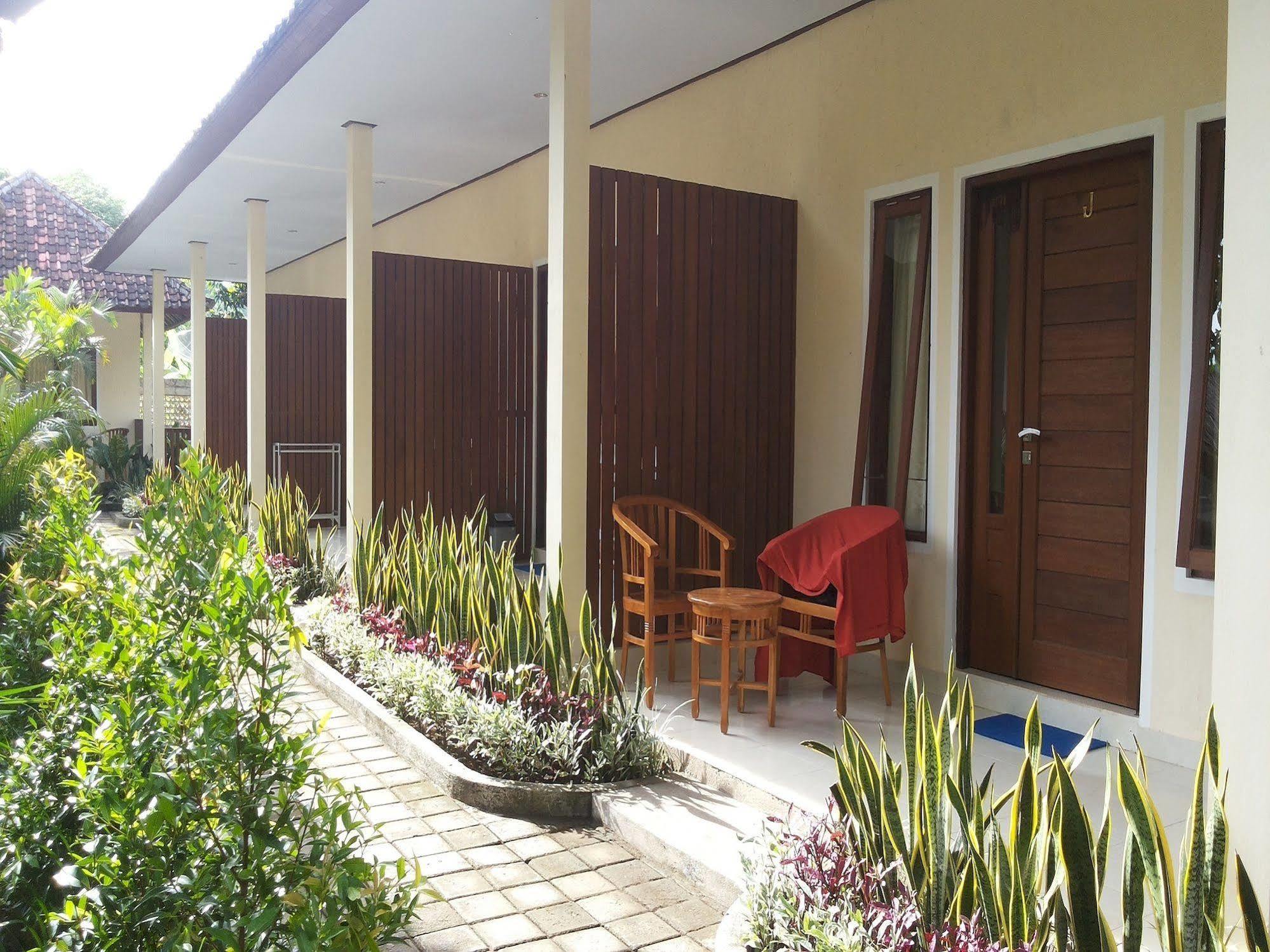 Star East Bungalows Amed  Ngoại thất bức ảnh