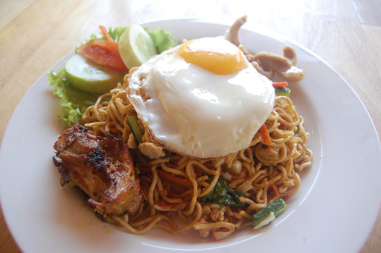Star East Bungalows Amed  Ngoại thất bức ảnh